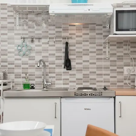 Stefani Apartment *